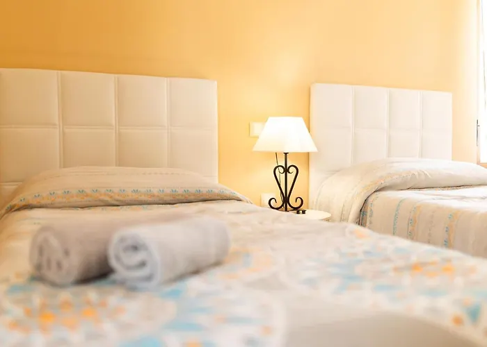 Men Men בית נופש