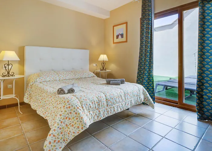 בית נופש Men Men